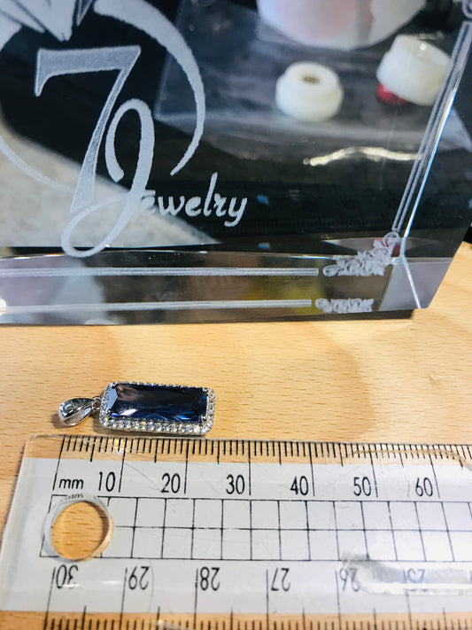 Pendentif en argent sterling avec saphir