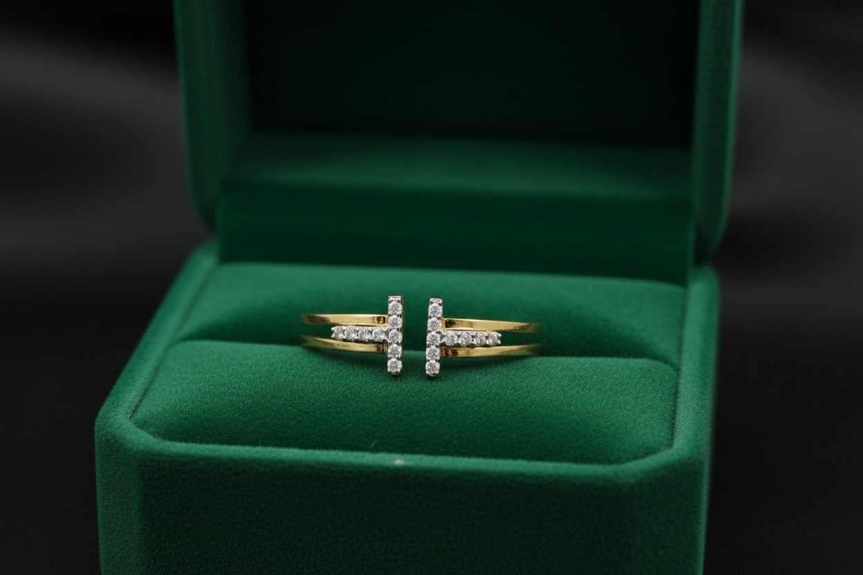 Bague ajustable en or 10 carats avec zircone cubique