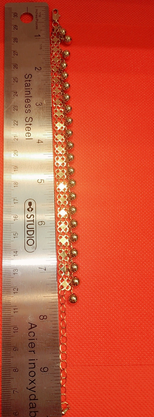 ਸੋਨੇ ਦੀ ਪਲੇਟ ਵਾਲੀ ਗੇਂਦ ਵਾਲਾ ਪਾਕ