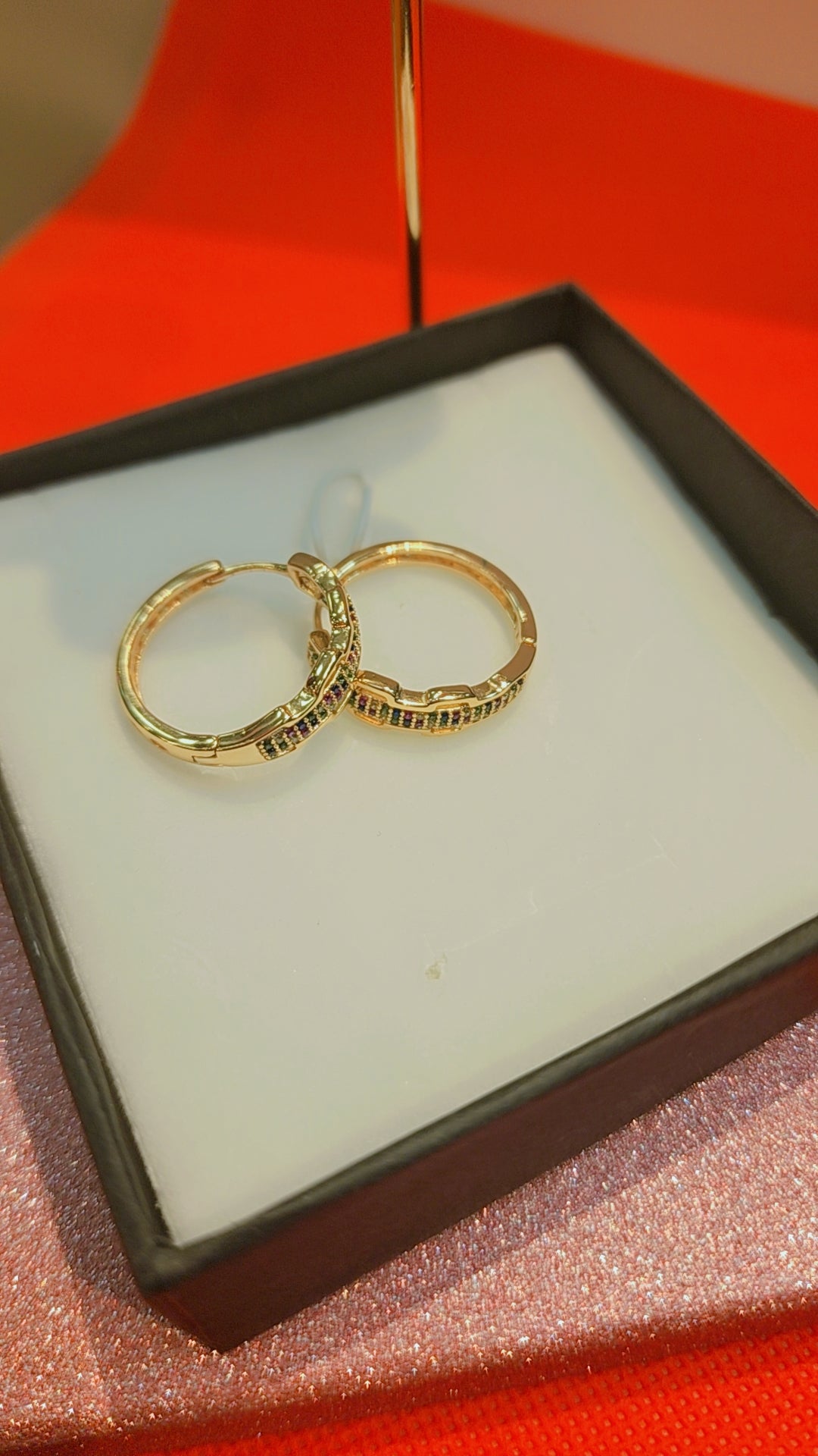 ਸੋਨੇ ਦੀ ਪਲੇਟ ਵਾਲੀ ਵਾਲੀ