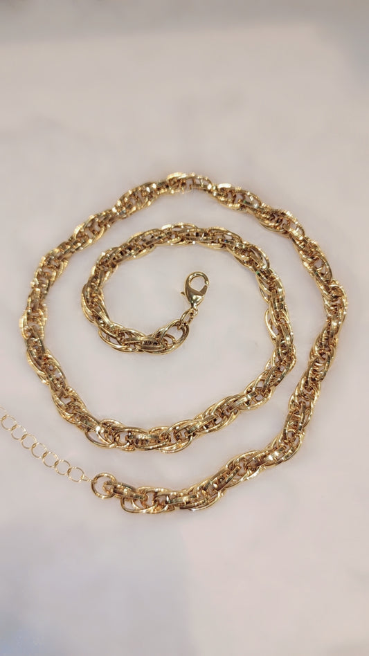 Chaînes plaquées or