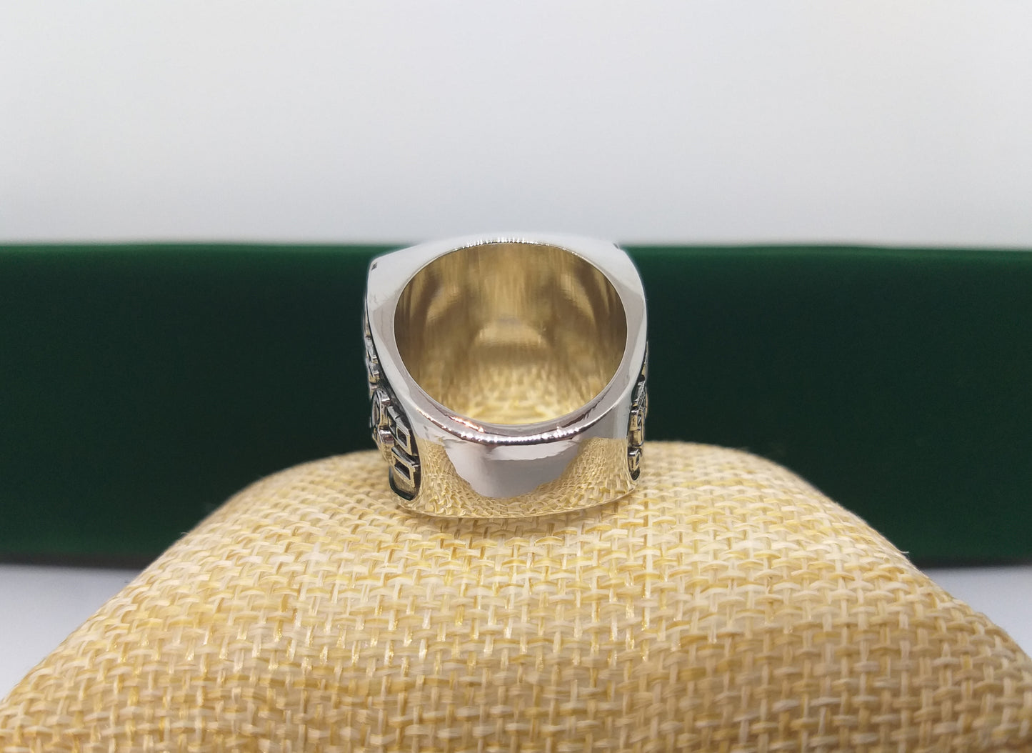 La bague de championnat du Super Bowl des Philadelphia Eagles a été remise à Wentz