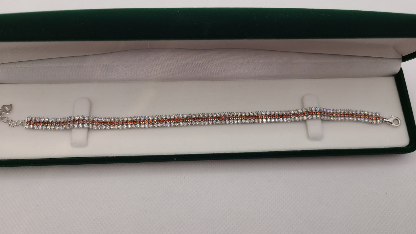 Bracelet en argent sterling avec pierres rouges