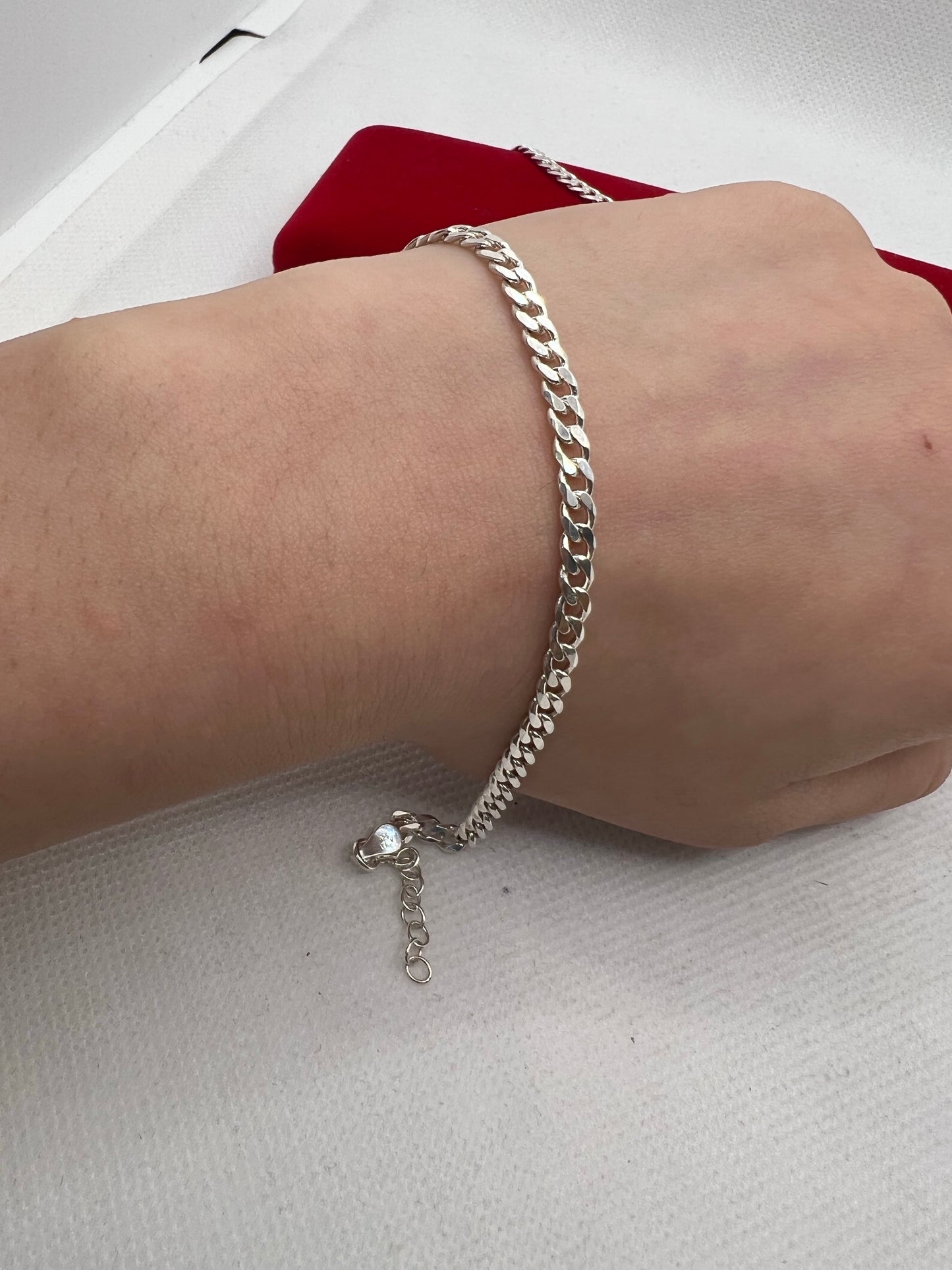 ਅਸਲੀ ਚਾਂਦੀ ਦੇ ਕਿਊਬਨ ਲਿੰਕ ਐਨਕਲੇਟ