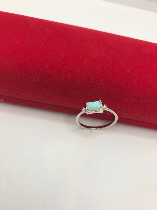 Bague en argent sterling avec opale véritable