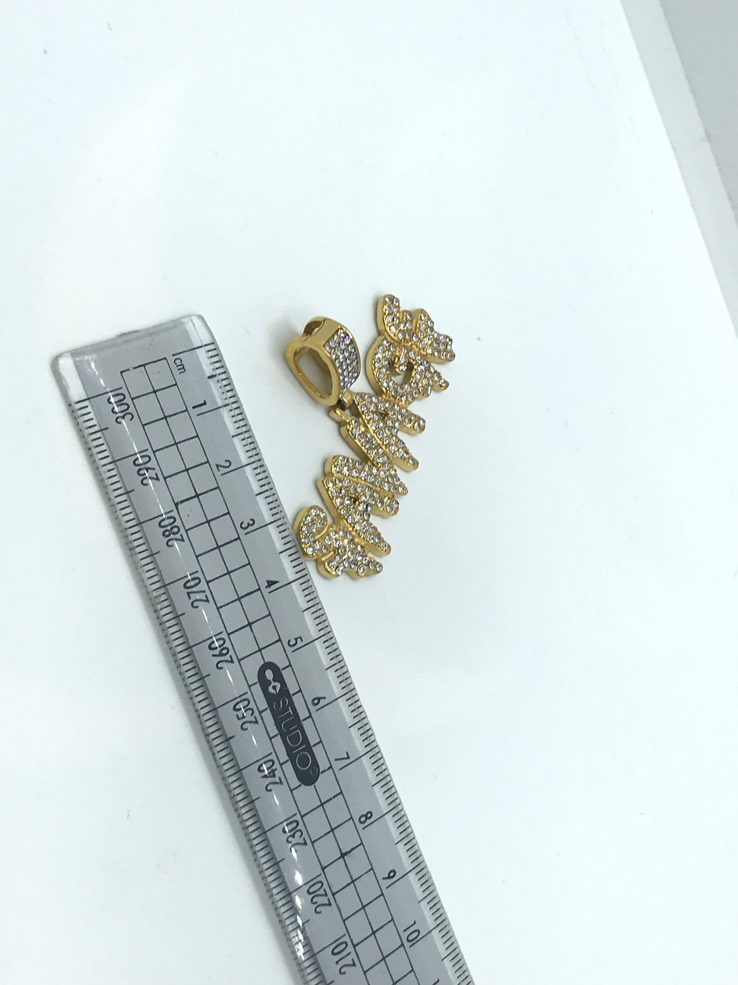 ਹਿੱਪ ਹੌਪ ਆਈਸਡ ਆਊਟ ਬੇਰਹਿਮ ਪੈਂਡੈਂਟ