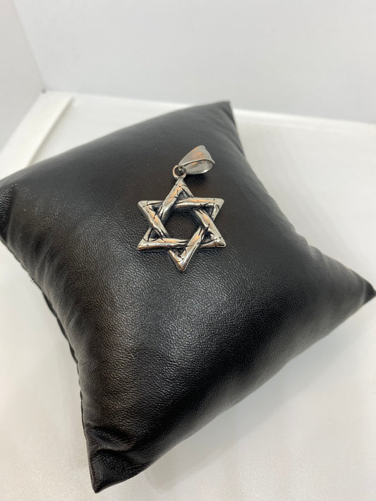 Pendentif en forme d'étoile