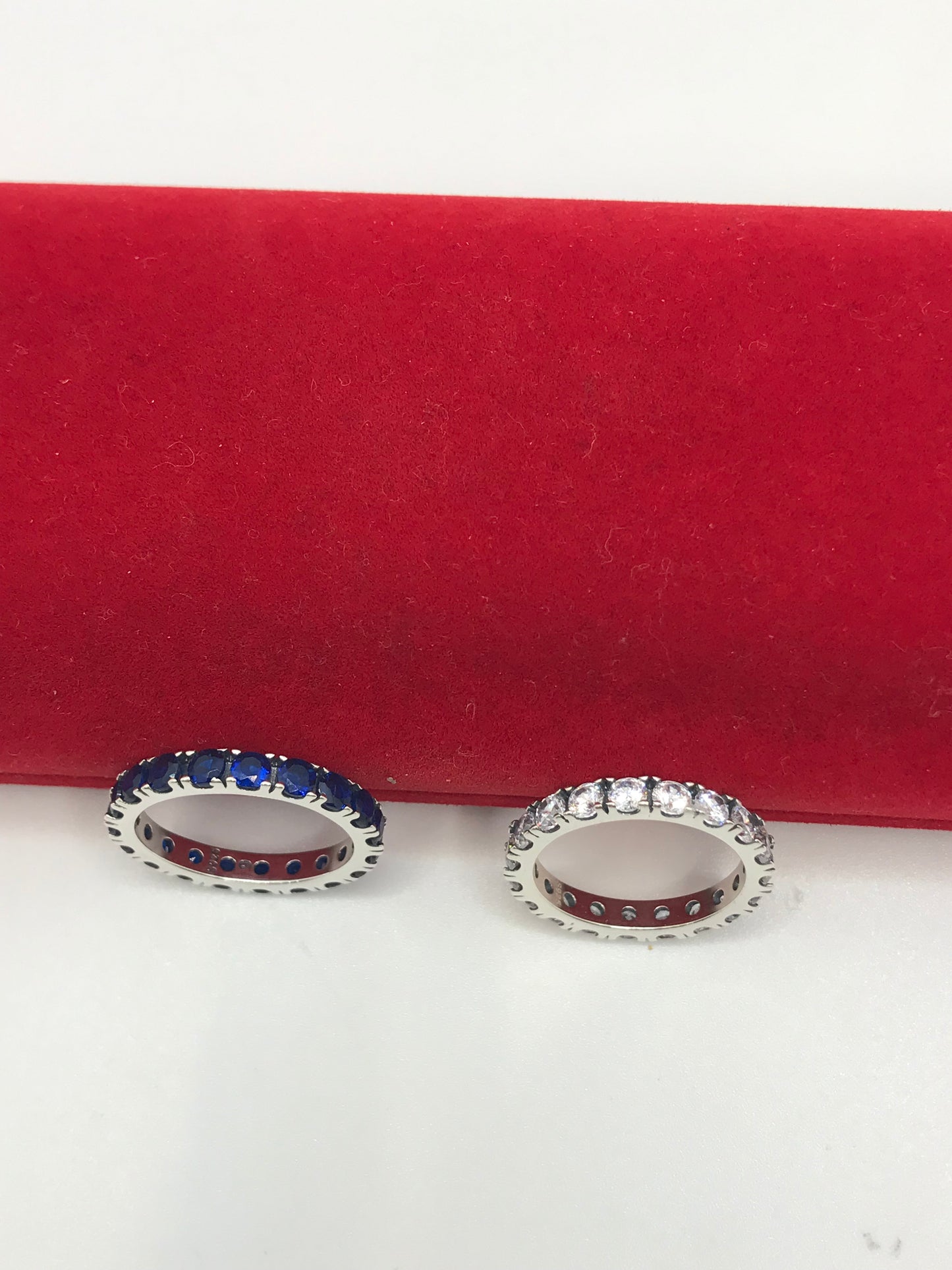 Bagues d'éternité en argent sterling