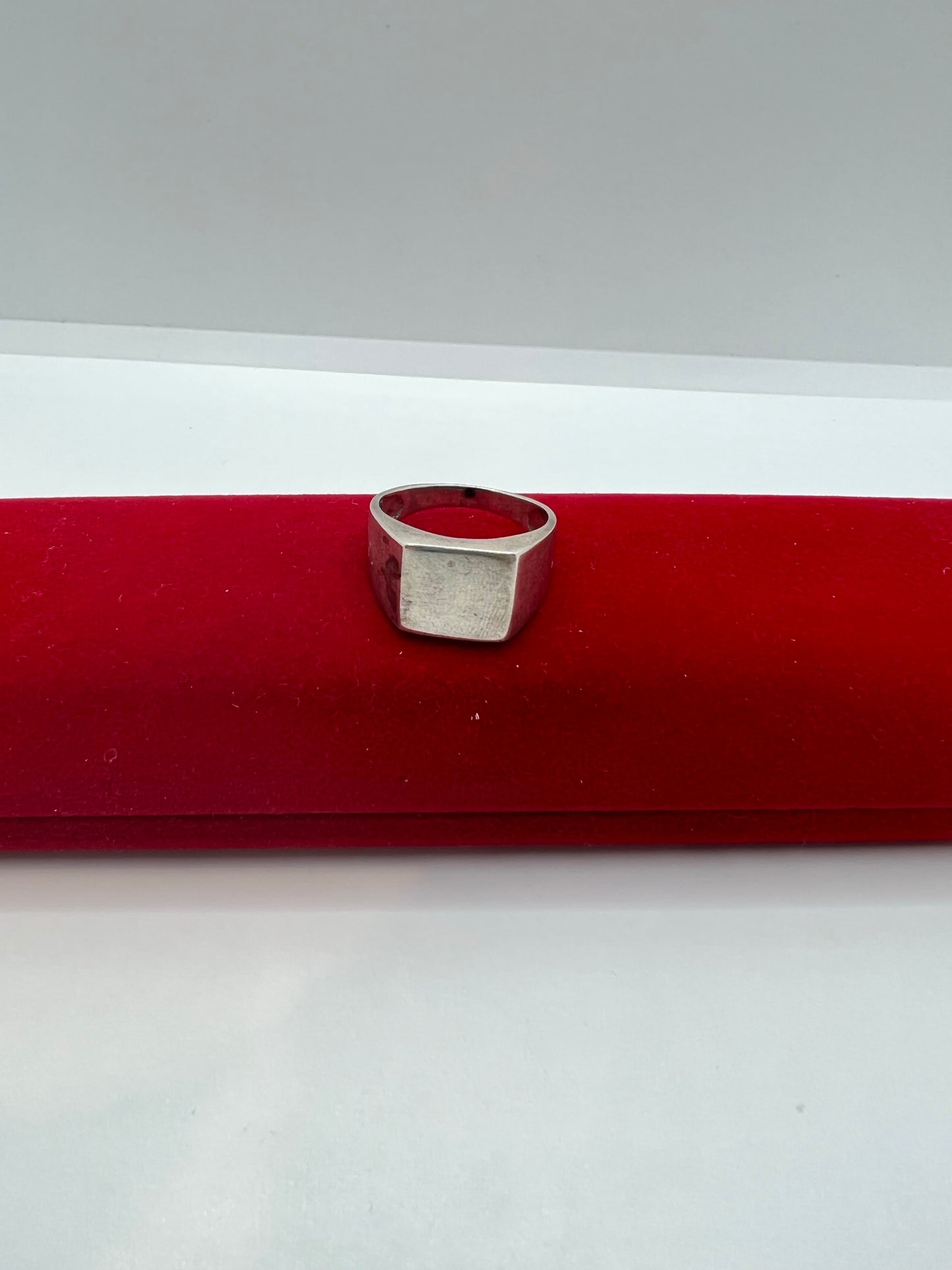 ਅਸਲੀ ਚਾਂਦੀ ਦੀ ਵਰਗ ਸਿਗਨੇਟ ਰਿੰਗ