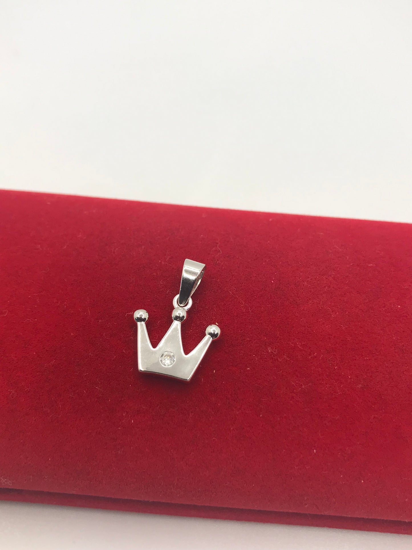 Pendentif couronne en argent sterling