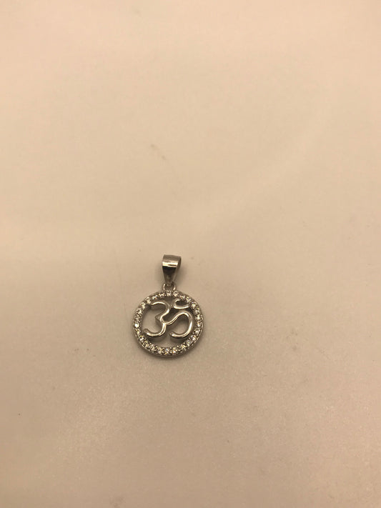 Pendentif ohm en argent sterling