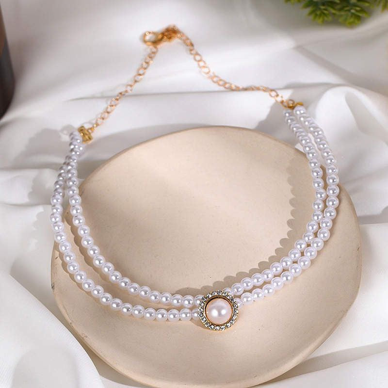 Collier ras du cou en perles
