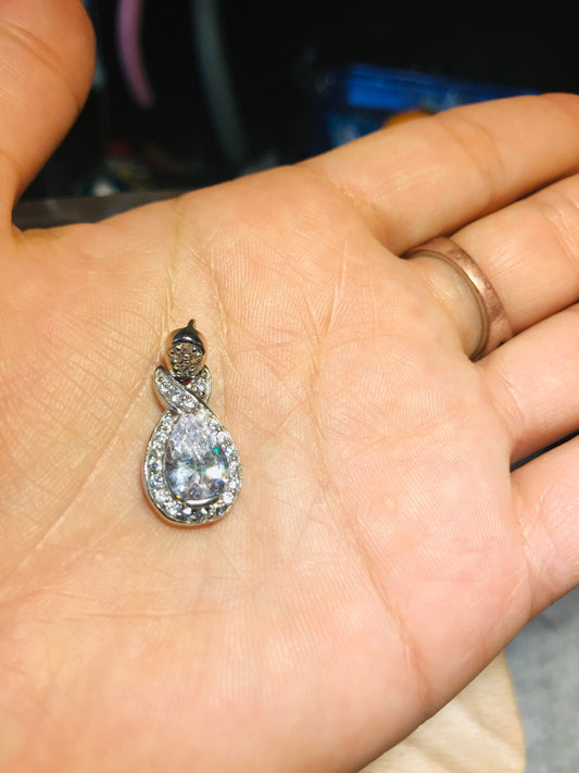 Pendentif en cristal de forme ovale en argent sterling