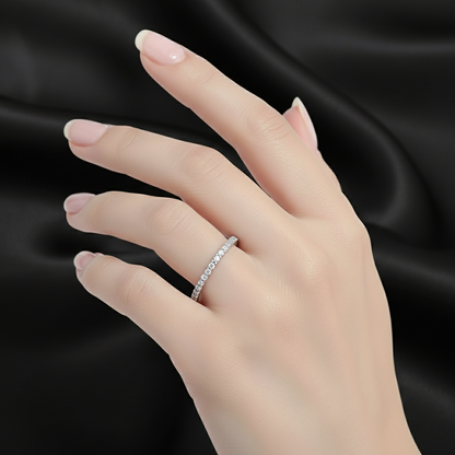 Alliance pour femme en argent véritable et moissanite