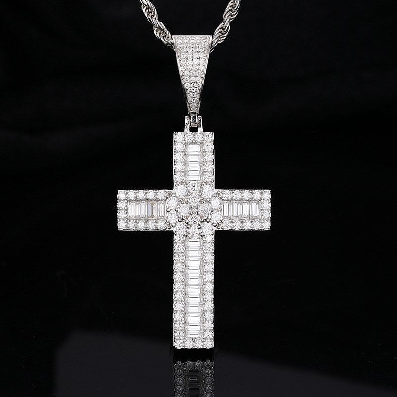 Pendentif croix en argent véritable et moissanite