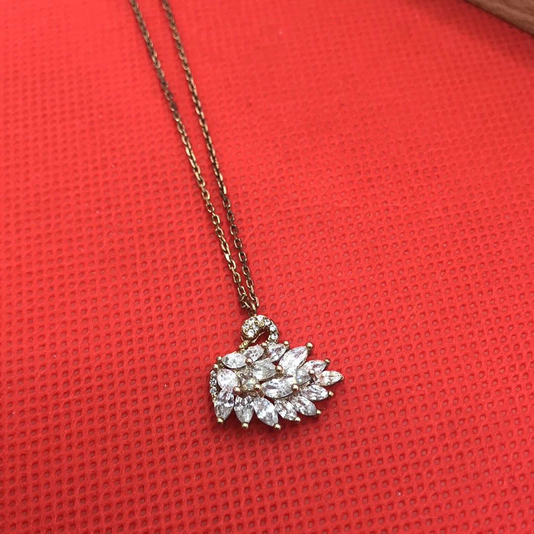 ਸੋਨੇ ਦੀ ਪਲੇਟ ਵਾਲਾ ਹਾਰ