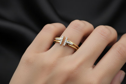 Bague ajustable en or 10 carats avec zircone cubique