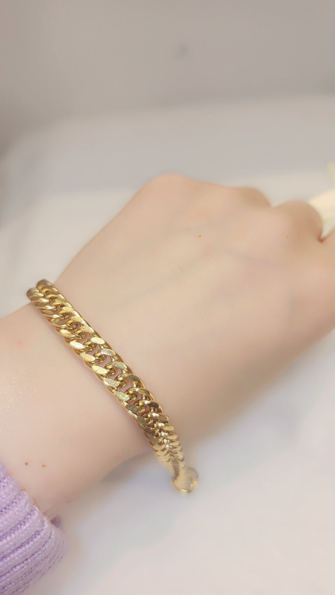 18k gold plated Cuban link smooth cut bracelet