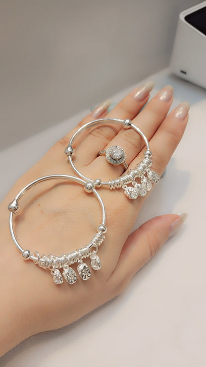 ਸਟਰਲਿੰਗ ਚਾਂਦੀ ਦੀਆਂ ਚੂੜੀਆਂ