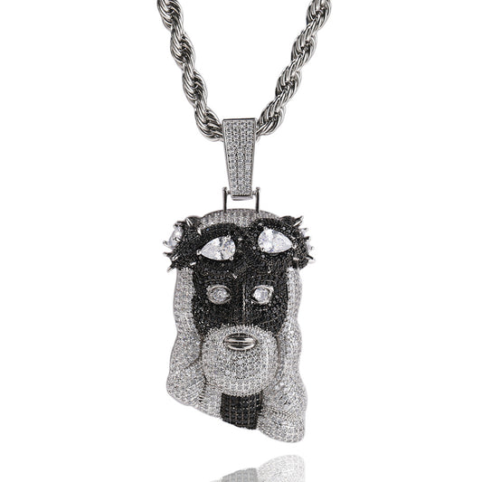 Collier pendentif en forme de tête de Jésus en diamant
