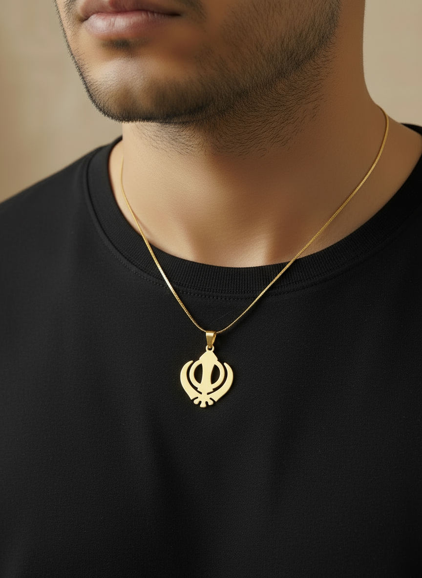 Collier Khanda ; plaqué or 18 carats