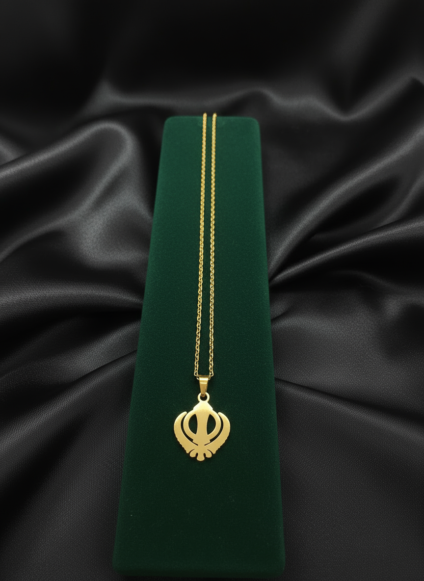 Collier Khanda ; plaqué or 18 carats