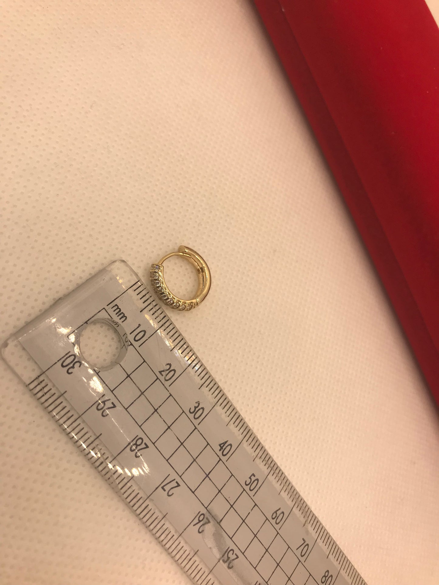 10k CZ ਪੱਥਰ ਦੇ ਸੋਨੇ ਦੇ ਹੂਪਸ