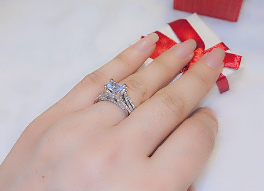 Bague carrée en argent sterling