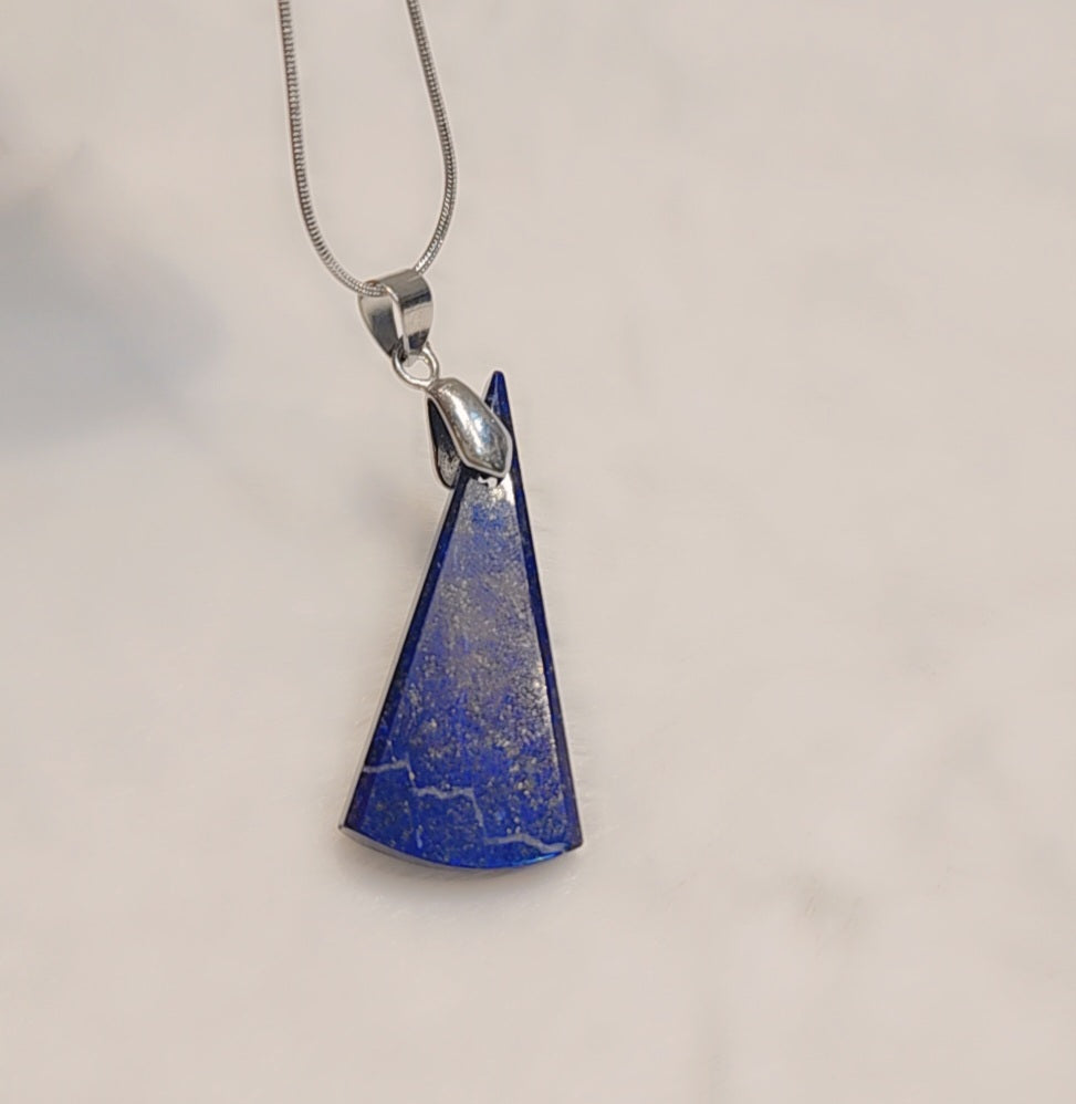 Pendentif en argent sterling avec de véritables pierres de lapis-lazuli
