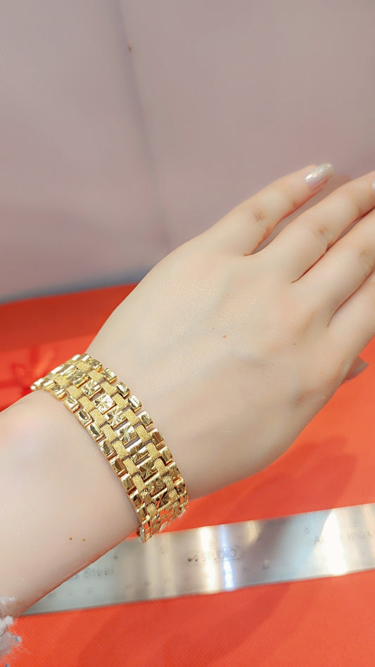 Gold plated bracelet