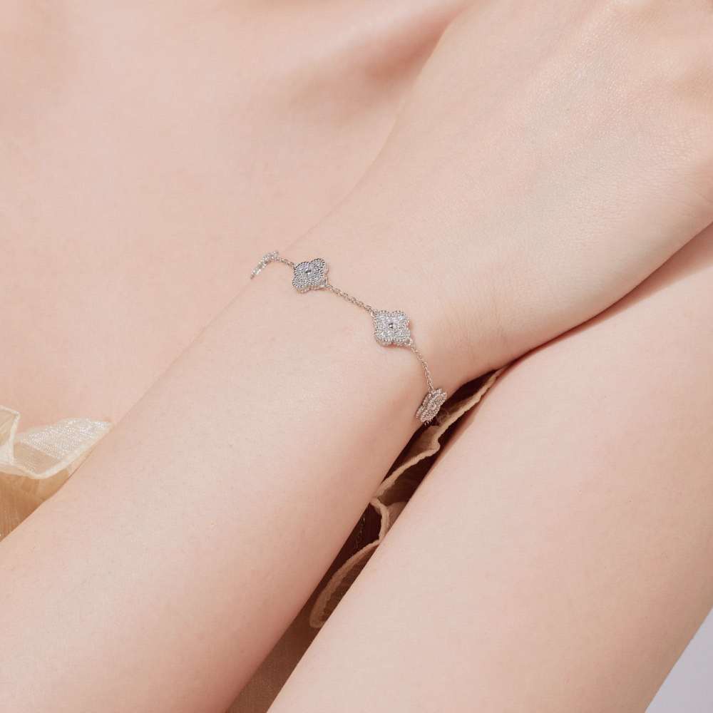 Ensemble de trèfles en argent véritable