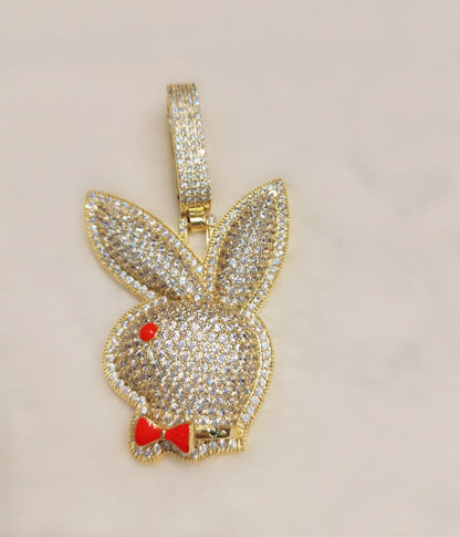 ਆਈਸਡ ਆਊਟ ਵ੍ਹਾਈਟ ਗੋਲਡ ਪਲੇਟਿਡ ਪਲੇਬੁਆਏ ਪੈਂਡੈਂਟ