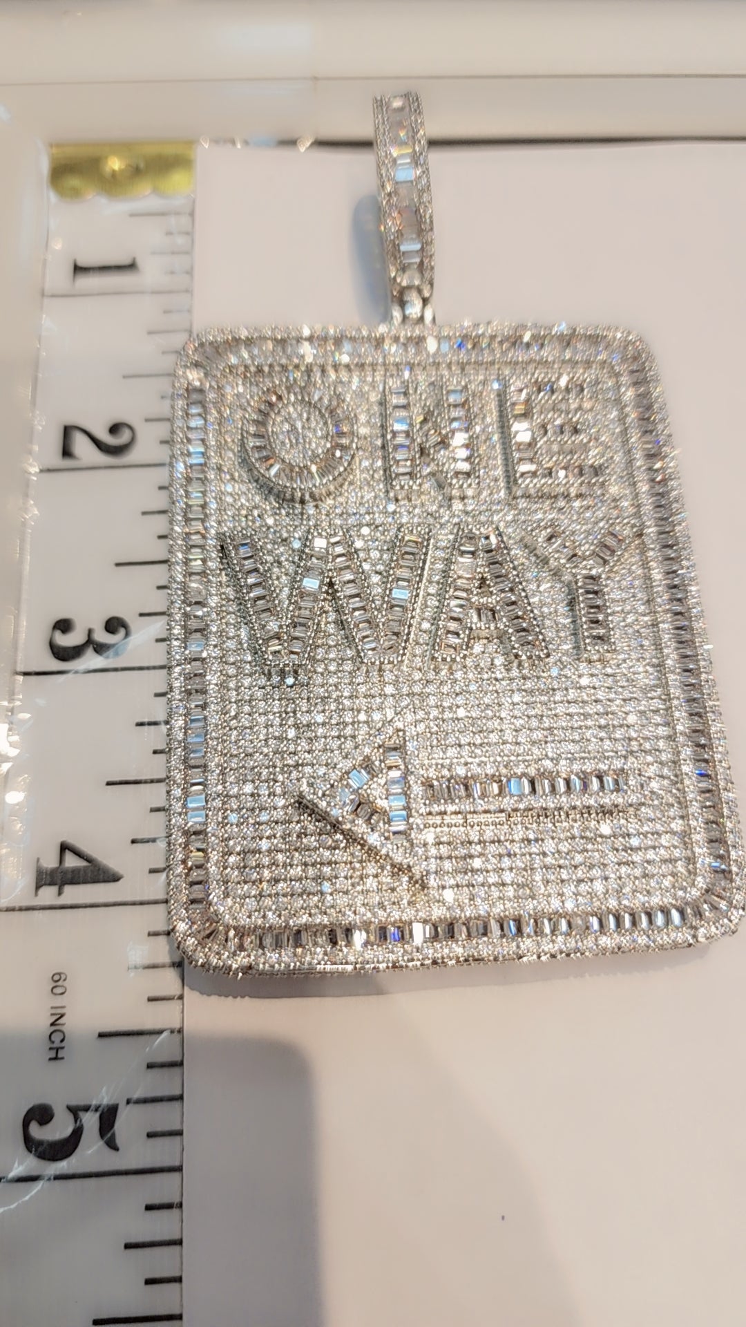 Pendentif glacé