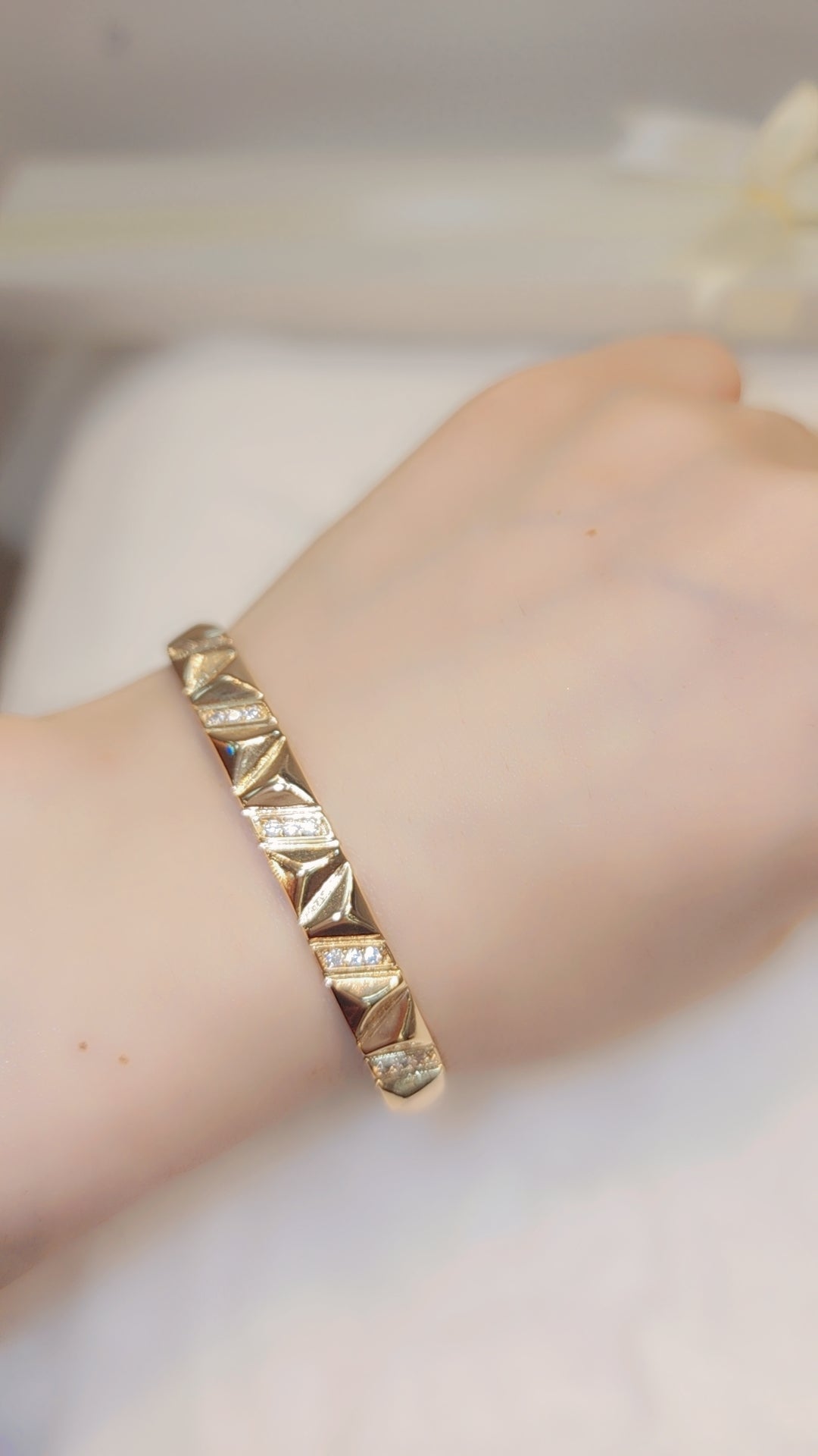 Gold plated bangle