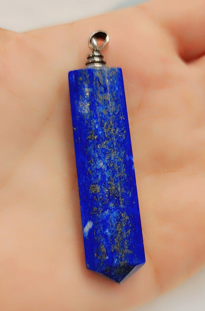 Pendentif en argent sterling avec de véritables pierres de lapis-lazuli