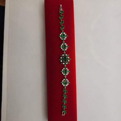 ਸਟਰਲਿੰਗ ਸਿਲਵਰ ਸਟੋਨਡ ਬਰੇਸਲੇਟ