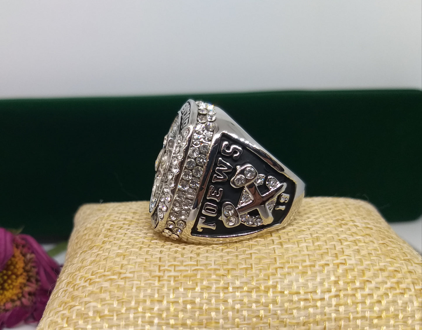 Stanley Cup Toews Championship Ring