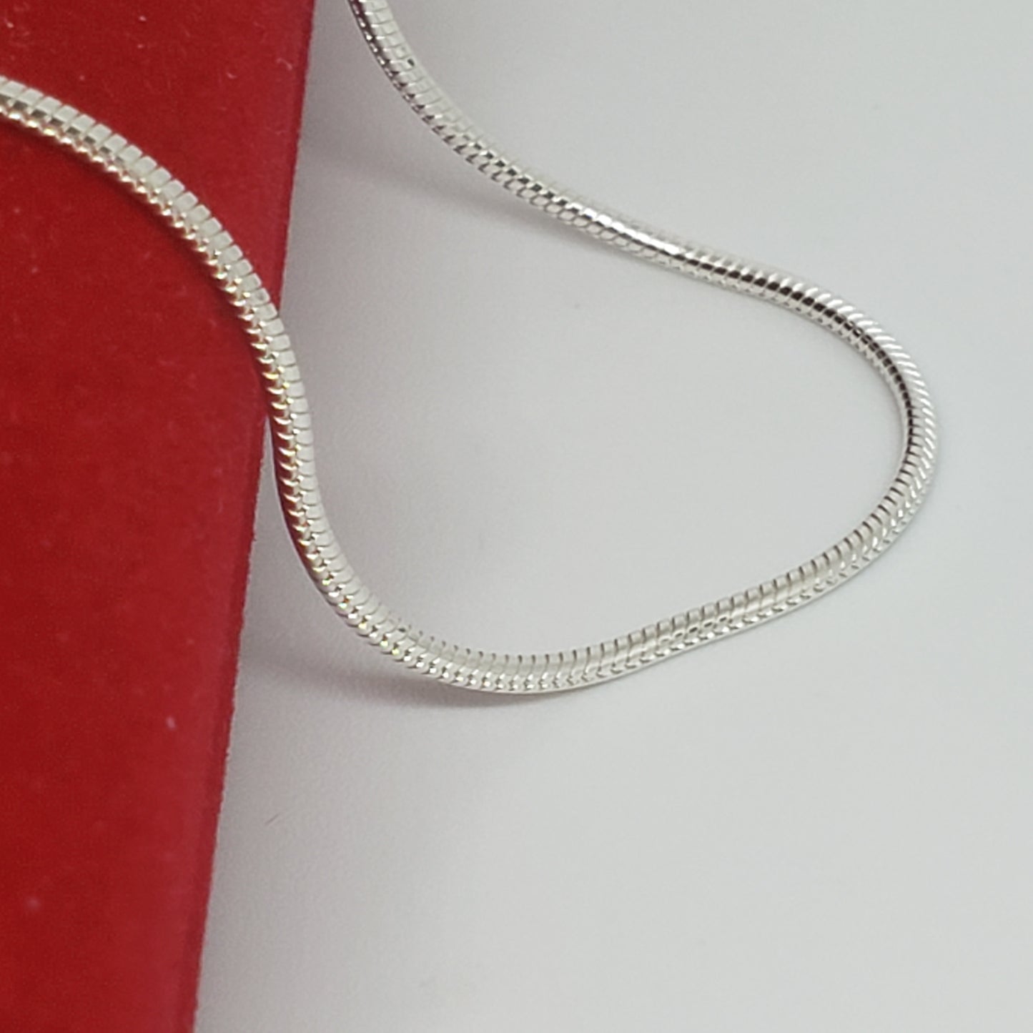 925 SS ਓਮੇਗਾ ਐਨਕਲੇਟ