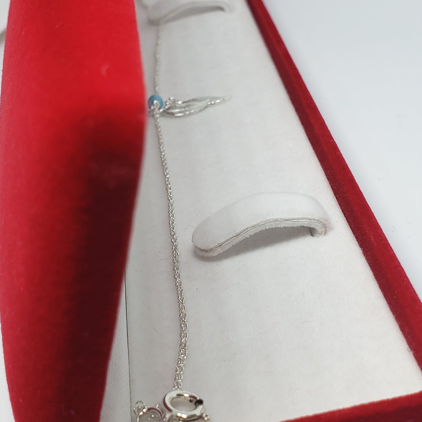 ਅਸਲੀ ਫਿਰਕੀ ਅਤੇ ਅਸਲੀ ਚਾਂਦੀ ਦੇ ਫੈਸ਼ਨੇਬਲ ਐਨਕਲੇਟ