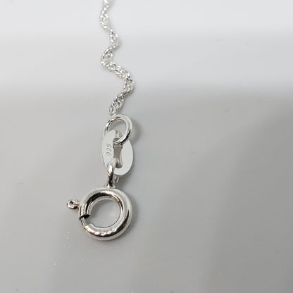 ਅਸਲੀ ਫਿਰਕੀ ਅਤੇ ਅਸਲੀ ਚਾਂਦੀ ਦੇ ਫੈਸ਼ਨੇਬਲ ਐਨਕਲੇਟ