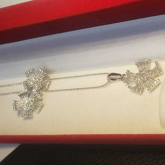 Ensemble d'amour en forme de pétales de fleurs en diamant