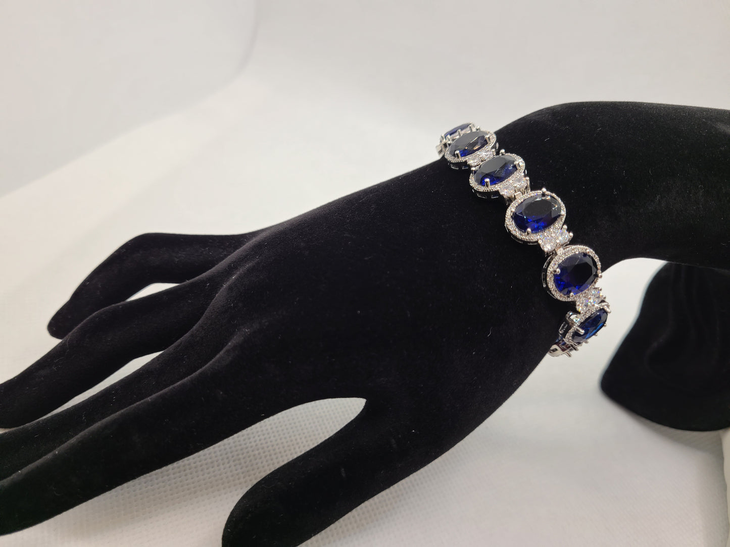 Bracelet en pierre bleu royal