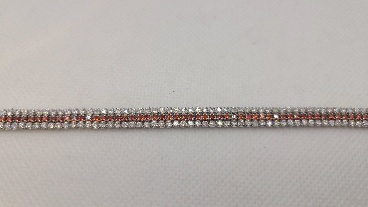 ਲਾਲ ਪੱਥਰਾਂ ਵਾਲਾ ਸਟਰਲਿੰਗ ਚਾਂਦੀ ਦਾ ਬਰੇਸਲੇਟ