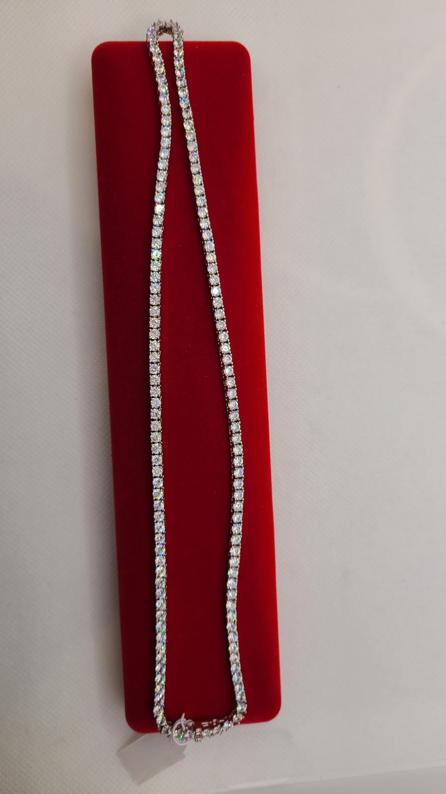 ਸਟਰਲਿੰਗ ਸਿਲਵਰ ਟੈਨਿਸ ਚੇਨ