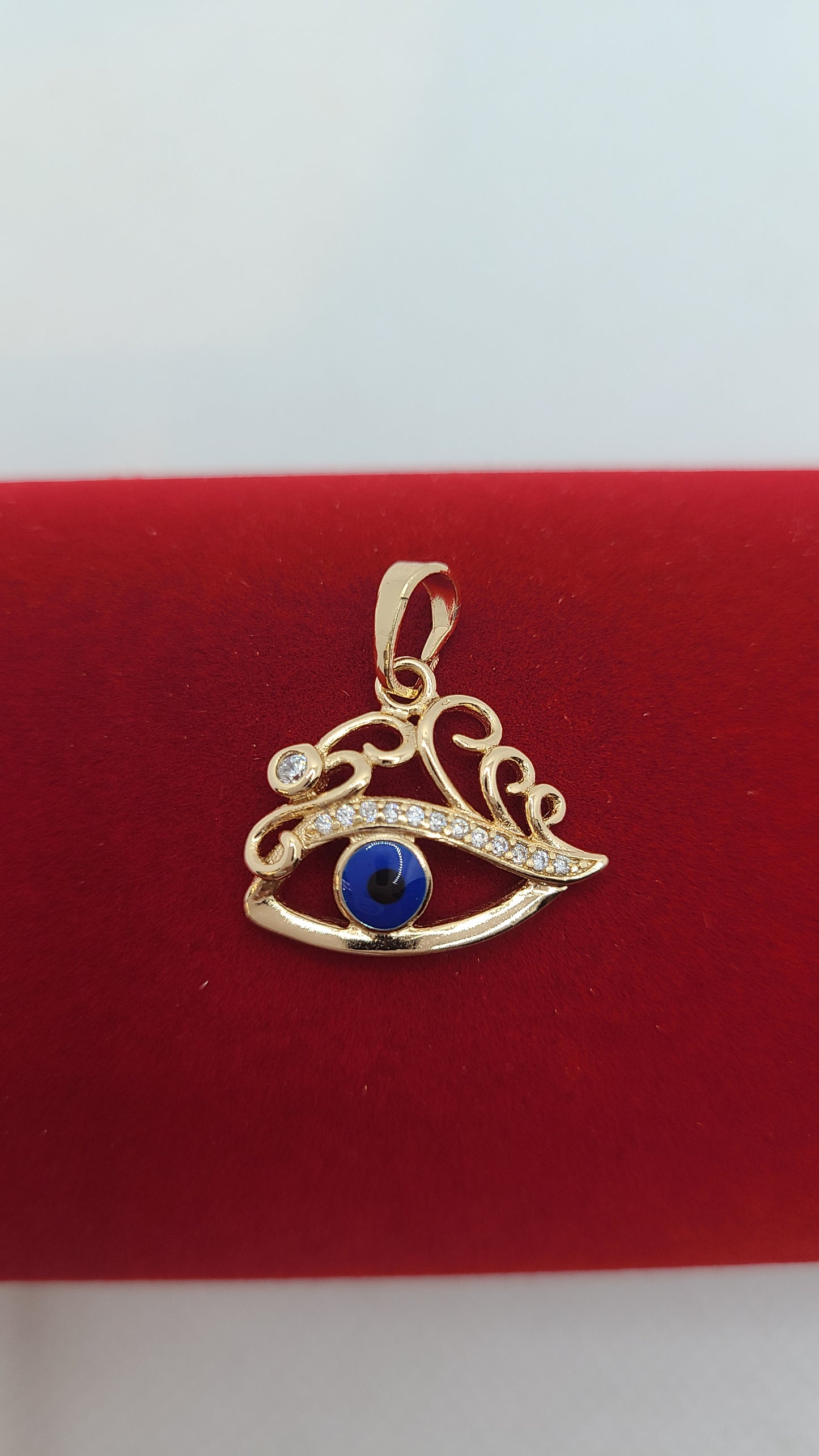 ਬੁਰੀ ਨਜ਼ਰ ਵਾਲਾ ਪੈਂਡੈਂਟ