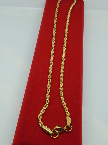 Chaîne torsadée plaquée or