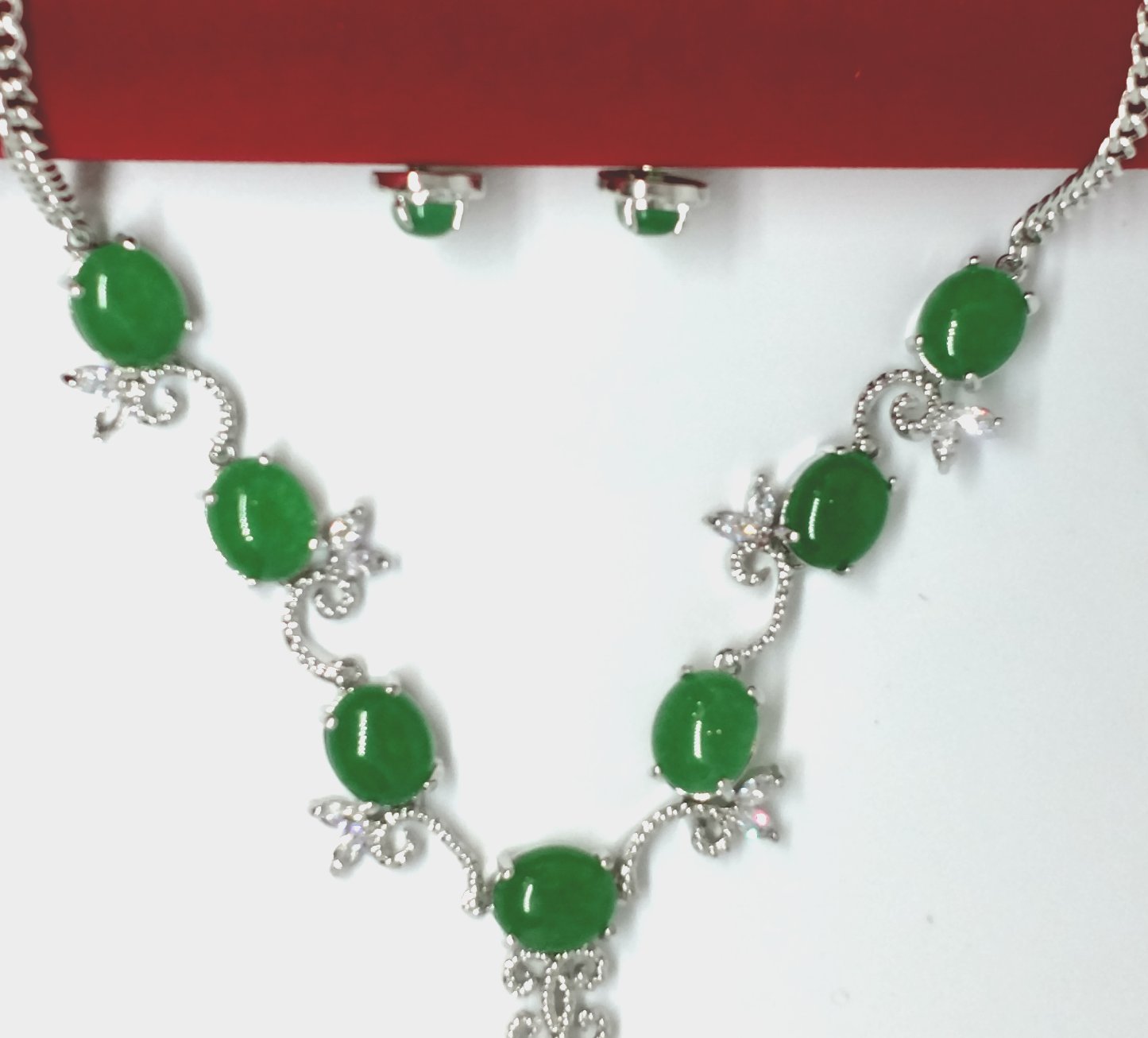 Ensemble plaqué or en jade véritable 