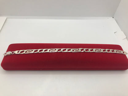 ਸਟਰਲਿੰਗ ਚਾਂਦੀ ਦੇ ਬਰੇਸਲੇਟ