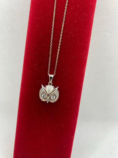 Collier en argent véritable avec tête de hibou