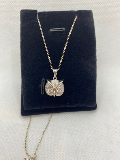 Collier en argent véritable avec tête de hibou